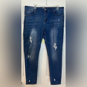 Dark wash skinny jeans from Chic Soul